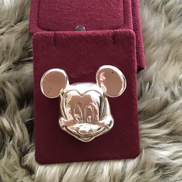 Collectors wanted Vintage Mickey Mouse Pin 1989 - Picture 6 of 8